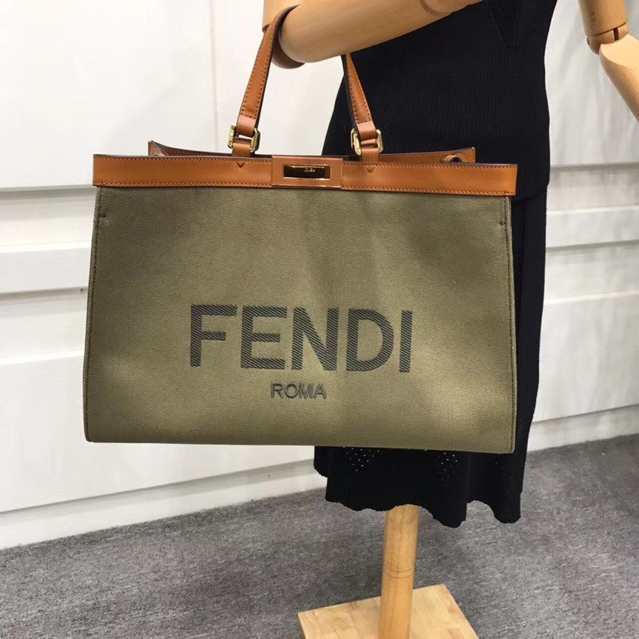 FI Peekaboo X-Tote Canvas Bag Khaki For Women, Handbags, Shoulder Bags 16.1in/41cm FF 8BH374