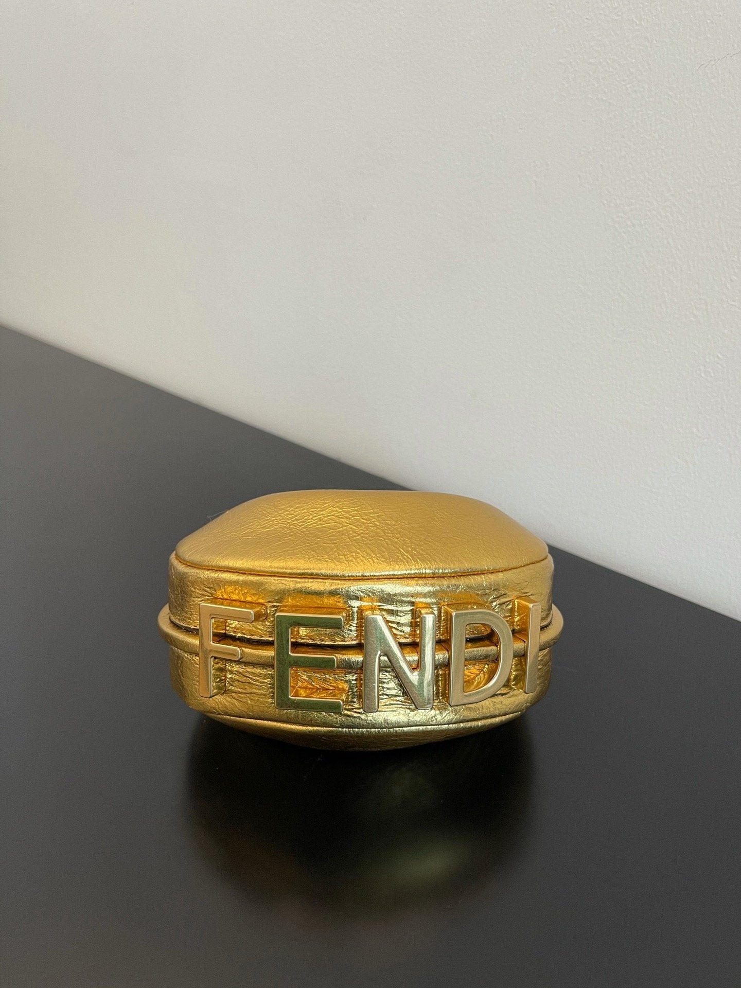 FI Nano FIgraphy Gold For Women, HandBags 6.7in/17cm FF 7AS089