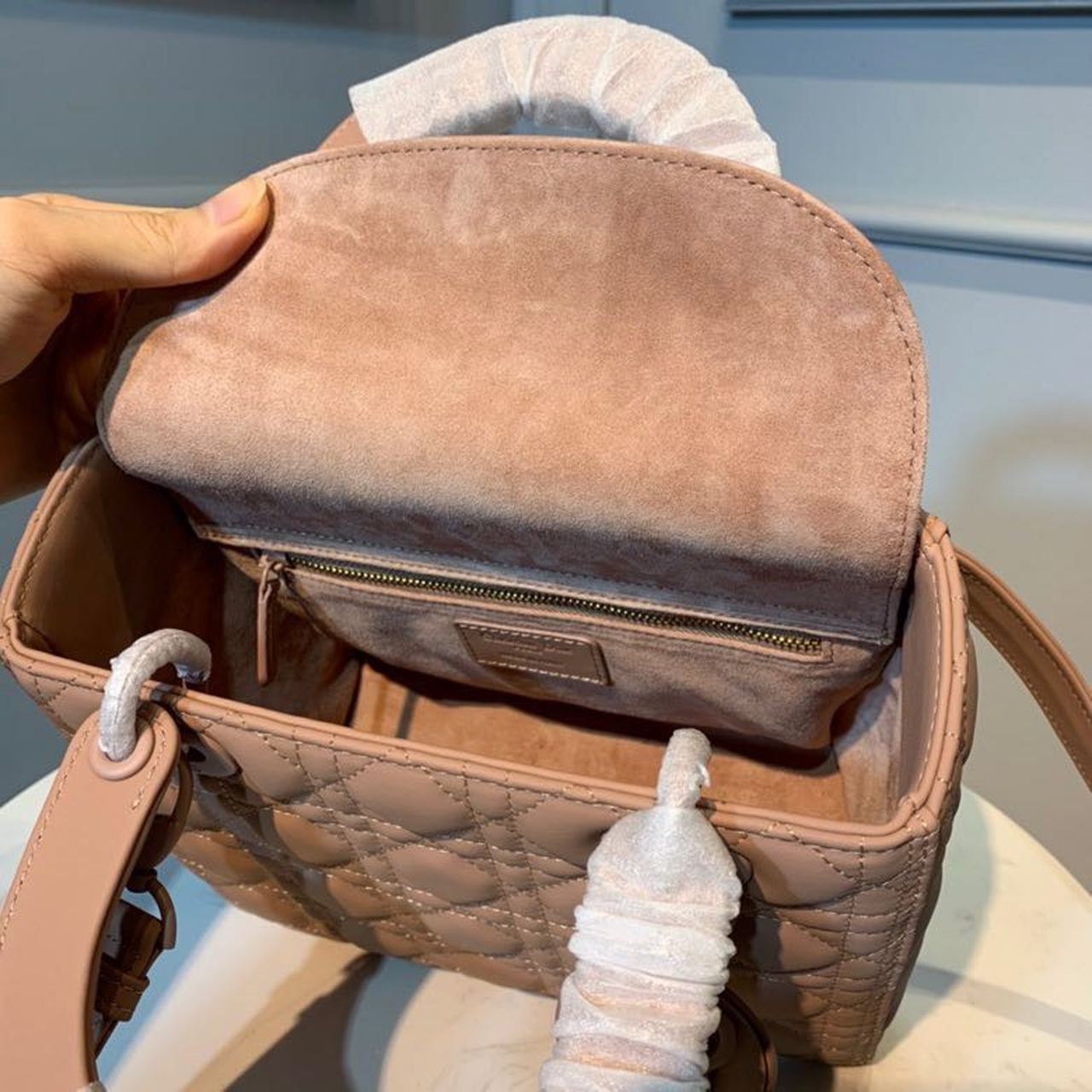 DI Medium Ultramatte Lady Bag Blush For Women, Women’s Handbags 9in/24cm CD M0565ILOI_M50P