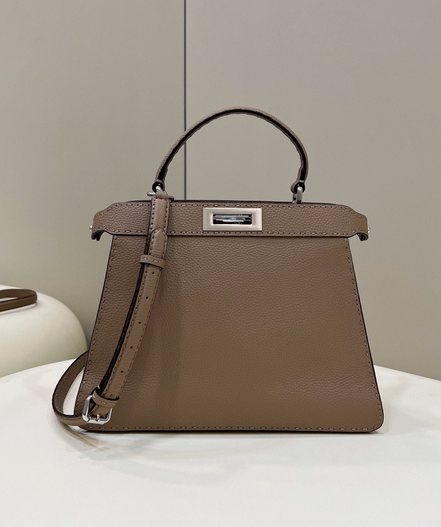 FI Peekaboo ISeeU Medium Brown For Women, Handbags, Shoulder Bags 13.1in/33.5cm FF