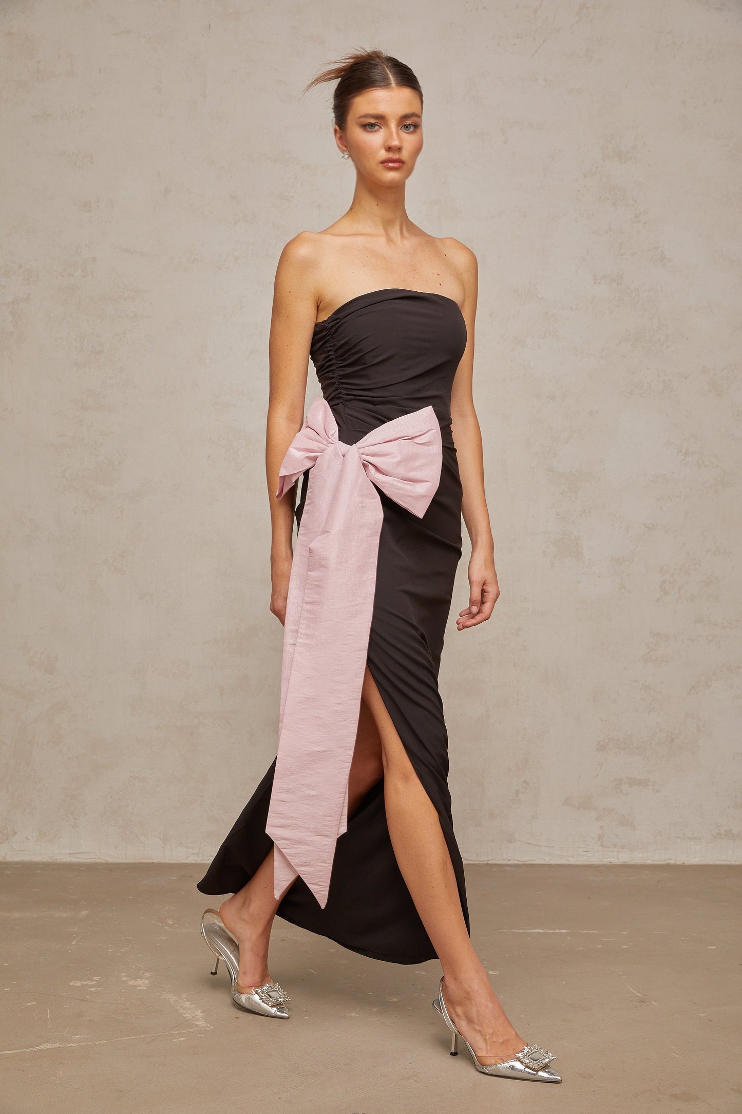 Gabrielle black off-shoulder bowknot maxi dress