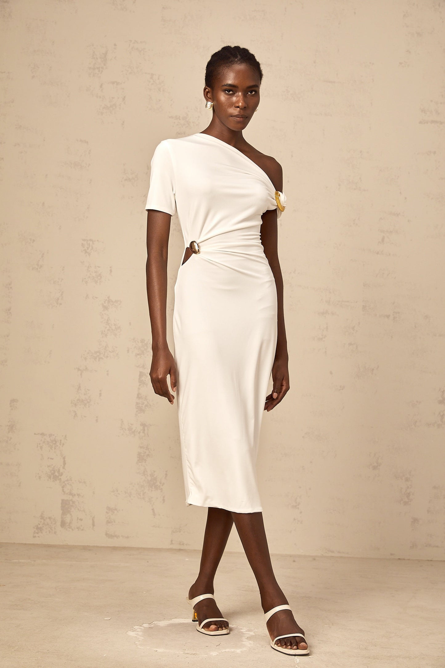 Béryl white asymmetrical buckle midi dress