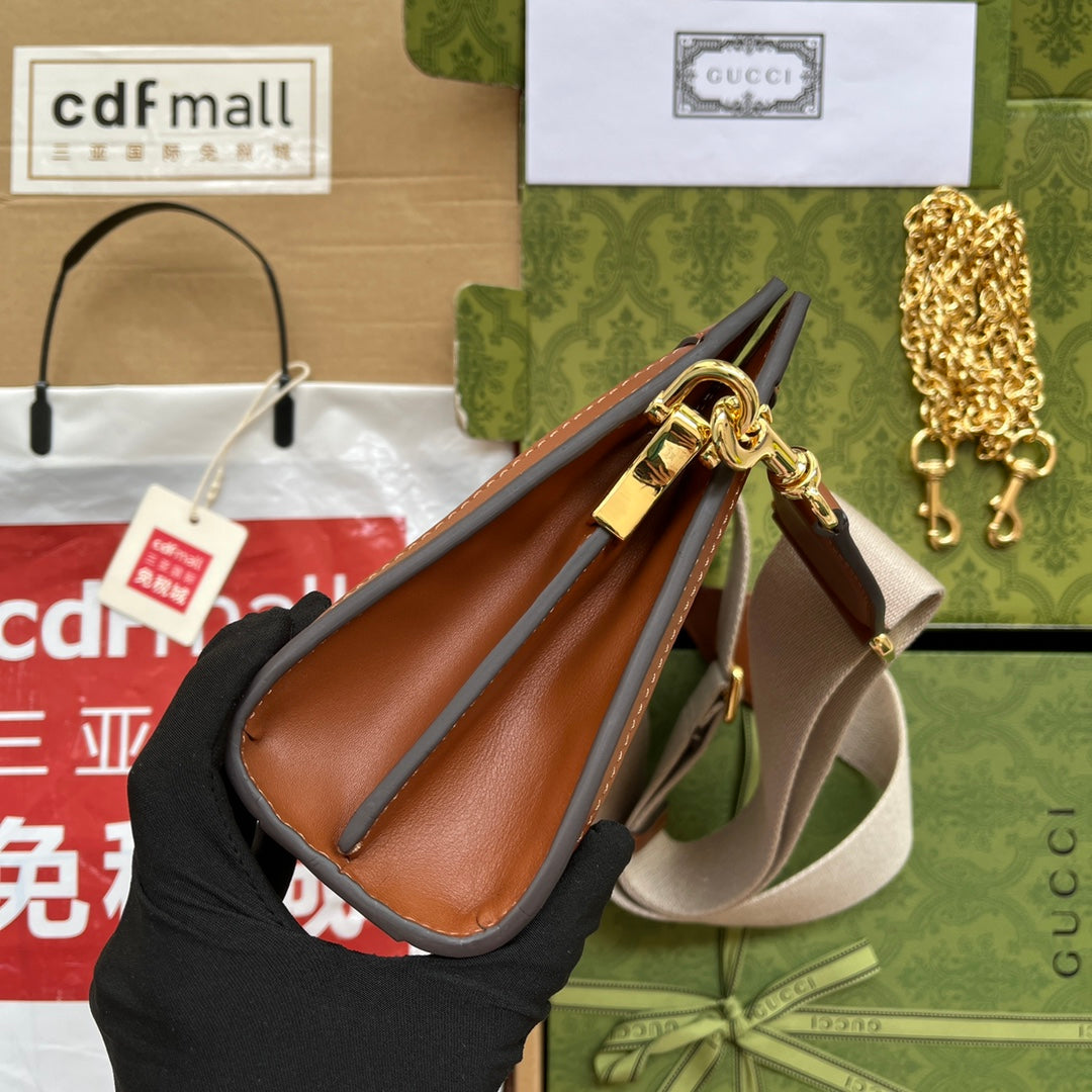 gg Matelassé Small Bag Brown For Women, Women’s Bags 10.2in/26cm gg 702200 UM8HG 2595