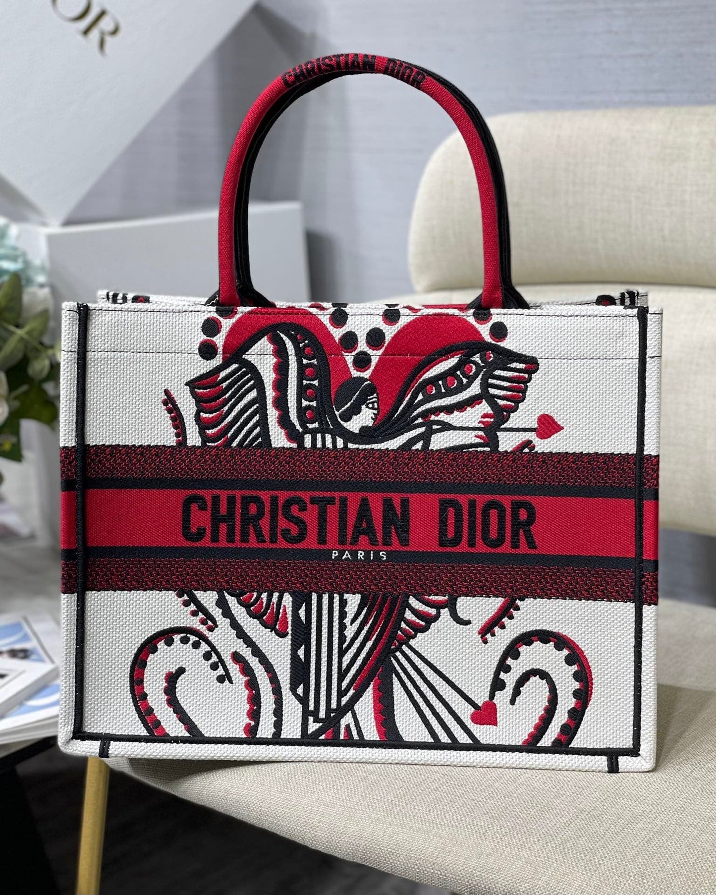 DI Medium Book Tote Latte Multicolor Cupidon Embroidery, Red/White, For Women Women’s Handbags, 41cm CD M1296ZTQG_M941