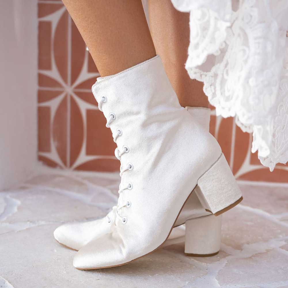 Elegant Ivory Velvet Bridal Shoes Lace Up Chunky Heel Ankle Boots