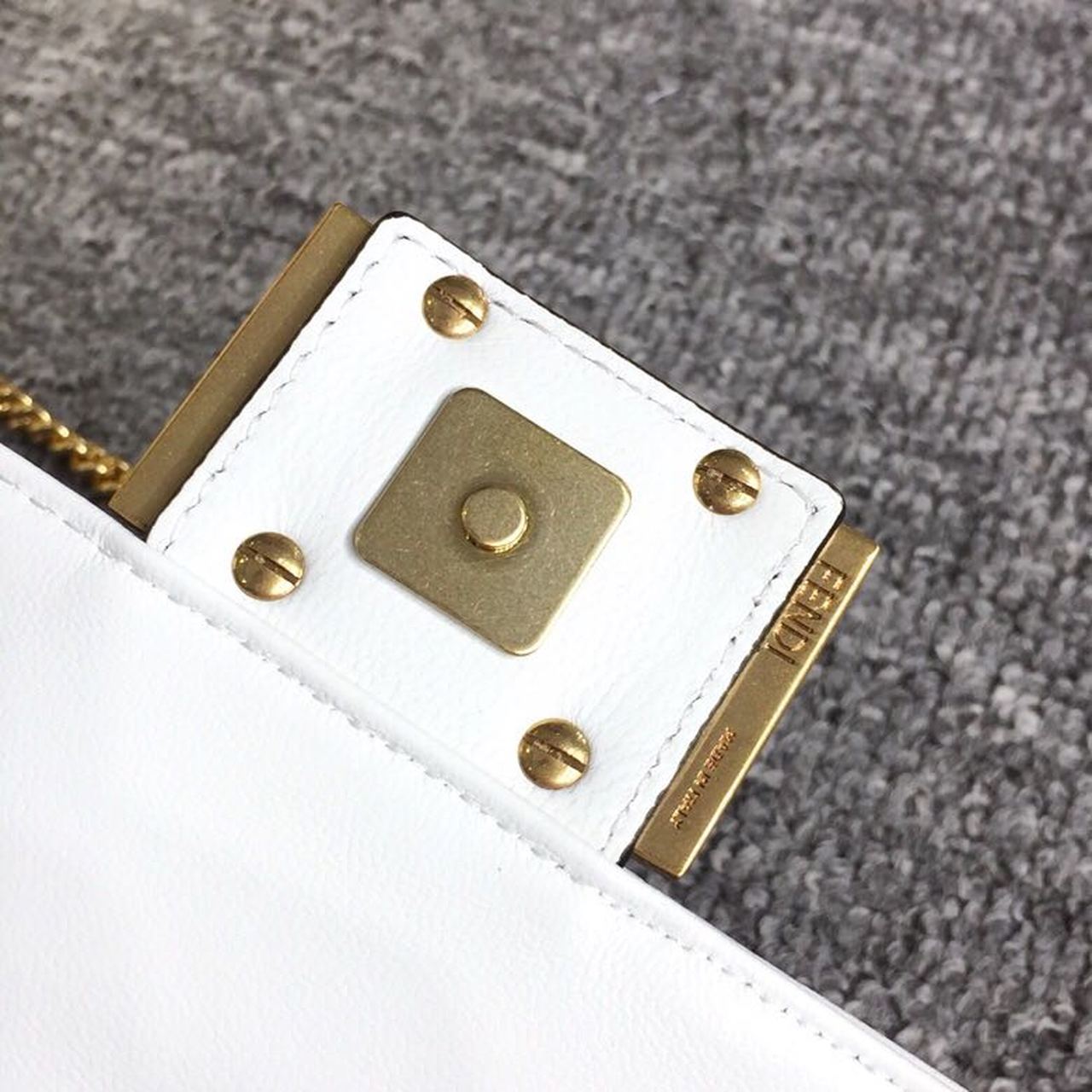 FI Baguette Nappa White For Women, Handbags, Shoulder And Crossbody Bags 7.4in/19cm FF 8BS017A72VF15AO