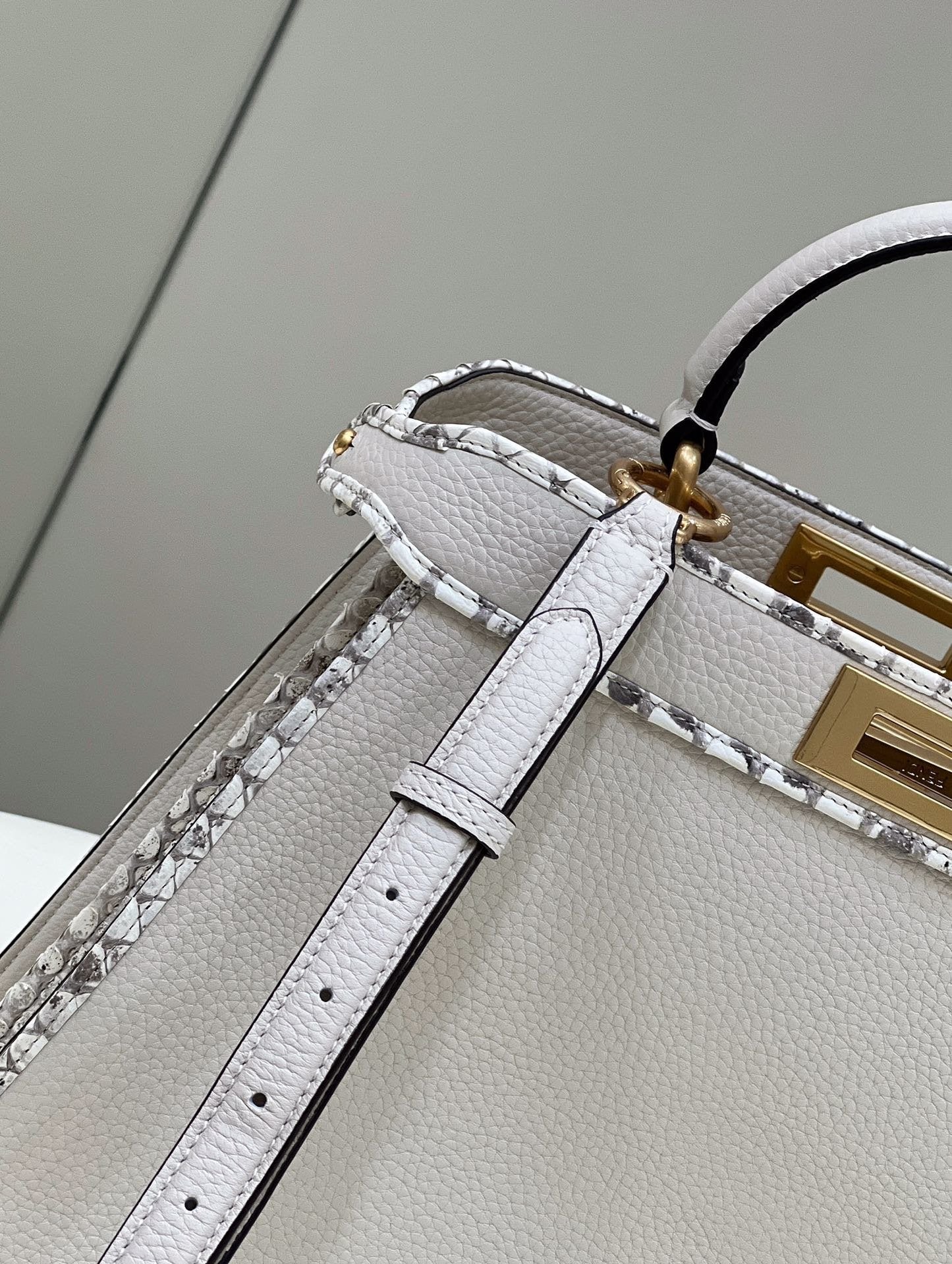 FI Peekaboo ISeeU Medium Ivory For Women, Handbags, Shoulder Bags 13.1in/33.5cm FF