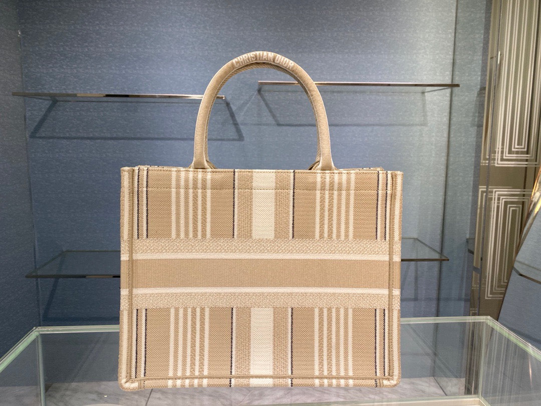 DI Medium Book Tote Beige, For Women, Women’s Handbags 14in/36cm CD