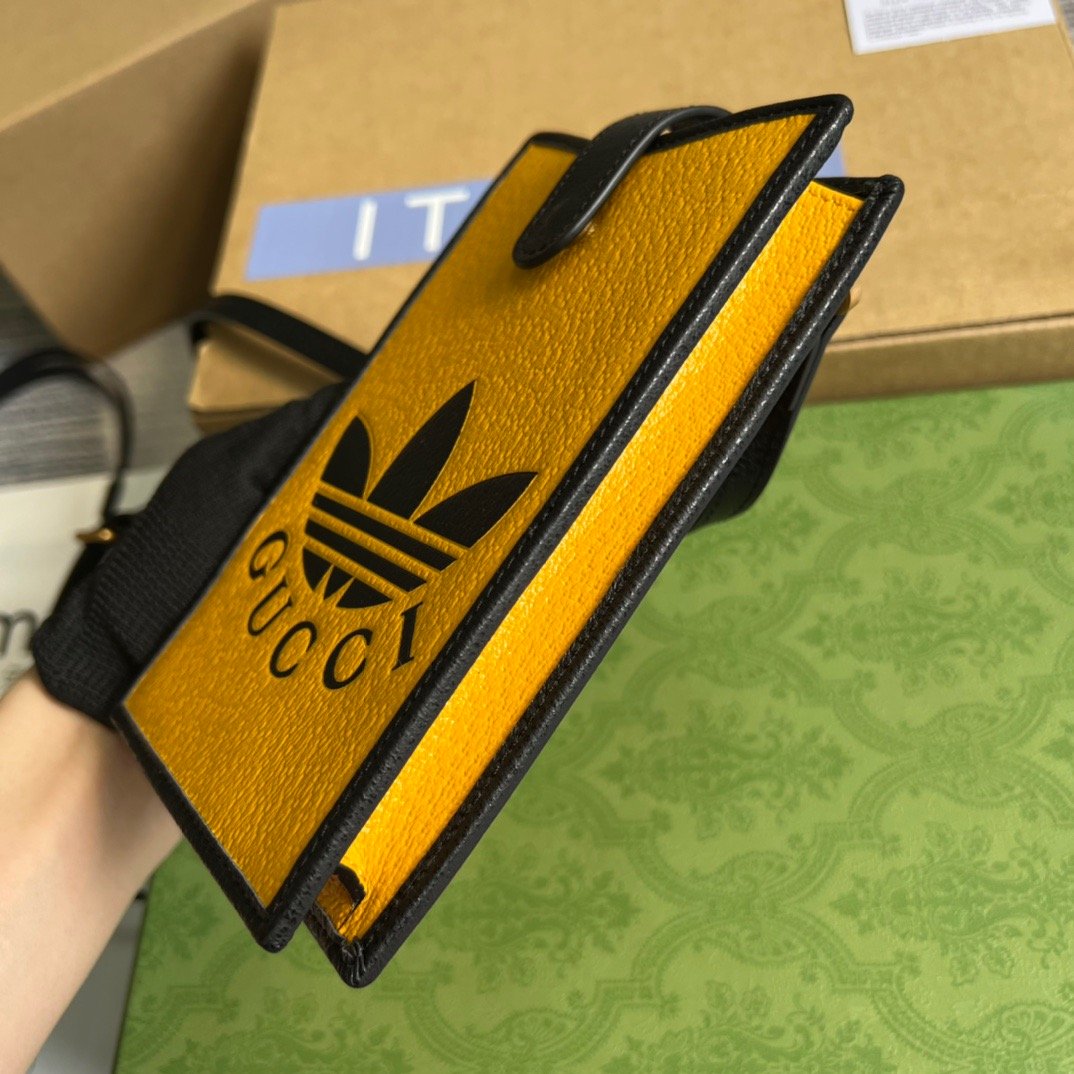 gg x Adidas Phone Case Yellow For Women, Women’s Bags 7.3in/18cm gg