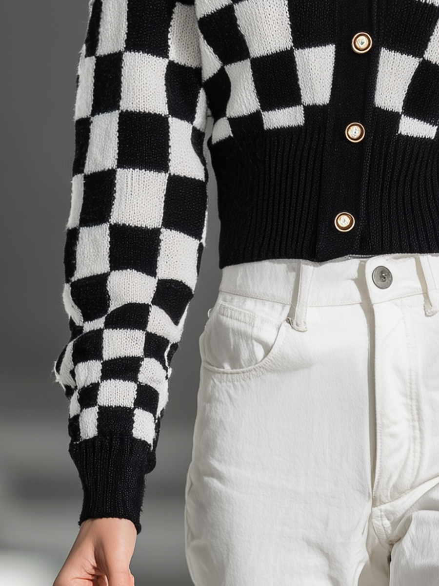 Fashion Classic Black And White Checkerboard Knitted Cardigan