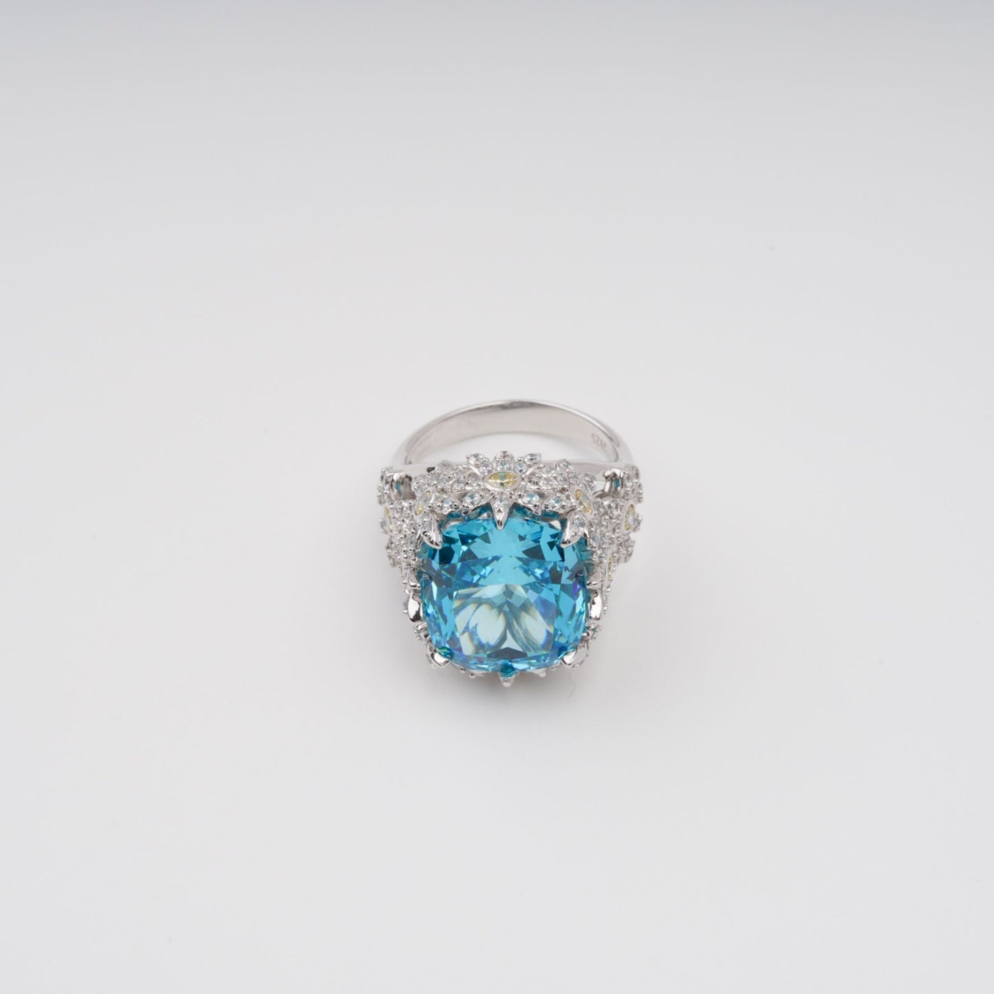 Éternité Blue Floral Motif Gemstone Sterling Silver Ring