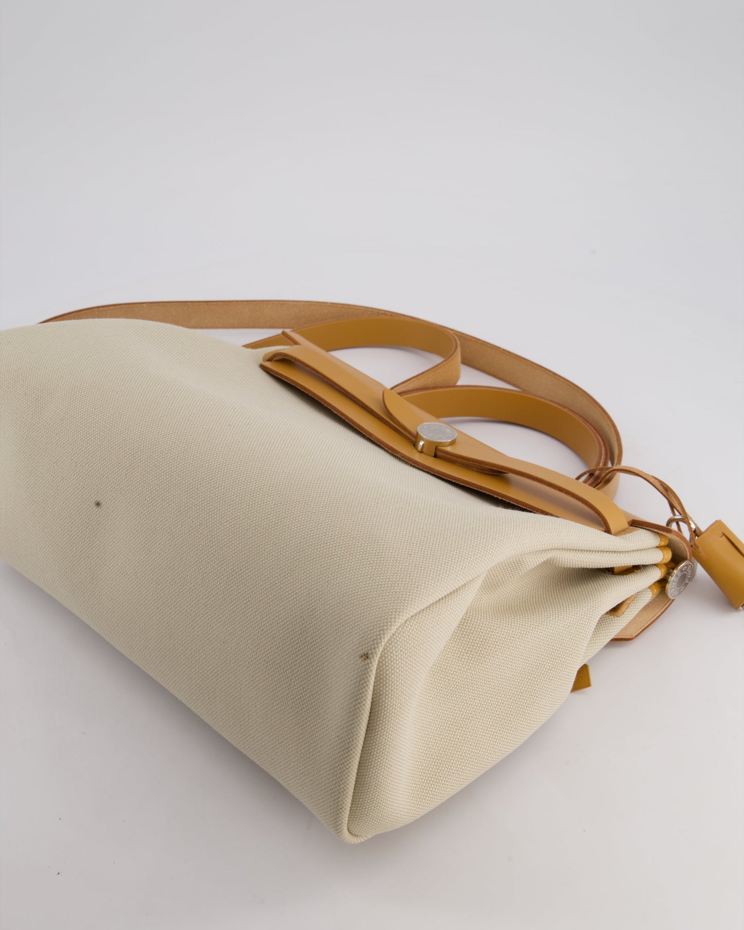 *FIRE PRICE* Hermès Herbag Zip Retourne 31 Bag in Ecru Toille H Canvas, Naturel Vache Hunter Leather with Palladium Hardware