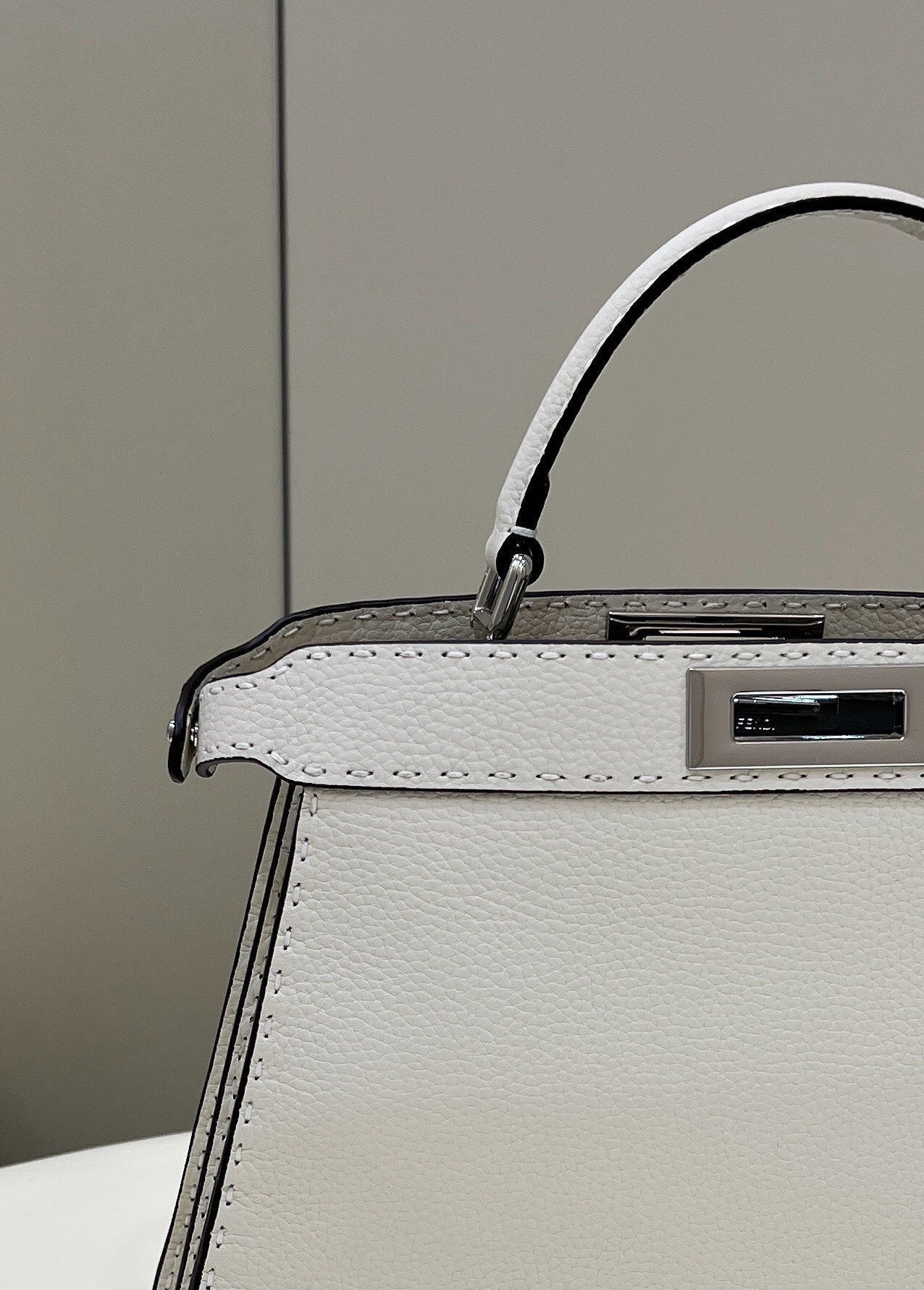 FI Peekaboo ISeeU Medium White For Women, Handbags, Shoulder Bags 13.1in/33.5cm FF