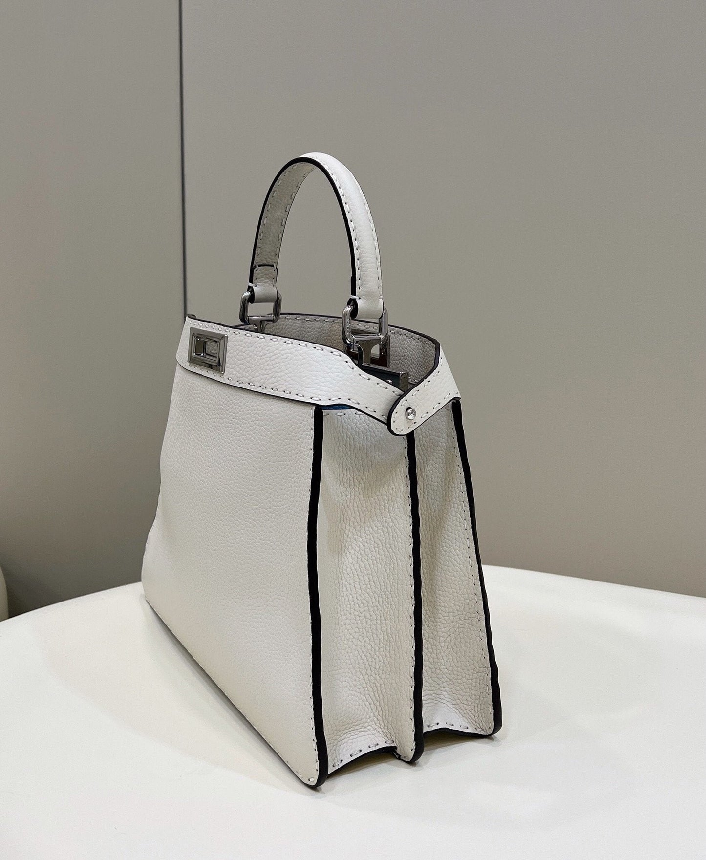 FI Peekaboo ISeeU Medium White For Women, Handbags, Shoulder Bags 13.1in/33.5cm FF