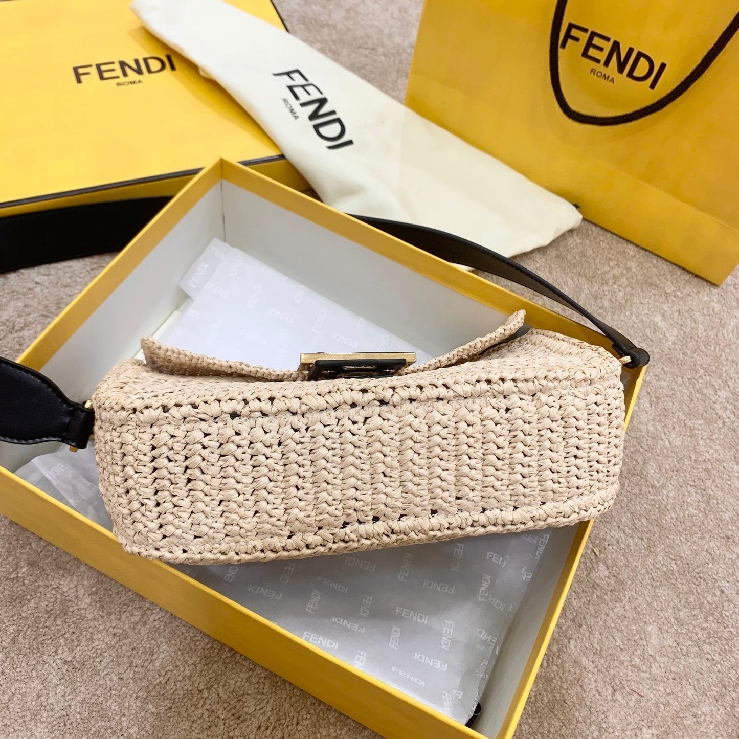 FI Baguette Woven Straw Black For Women, Handbags, Shoulder And Crossbody Bags 10.2in/26cm FF