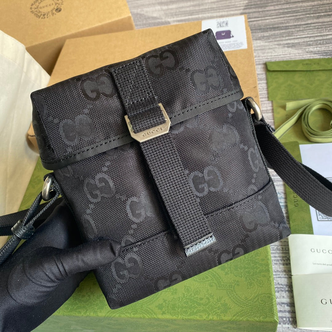 gg Off The Grid Messenger Bag Black gg ECONYL® For Men 7.3in/18.5cm gg 643858 H9HKN
