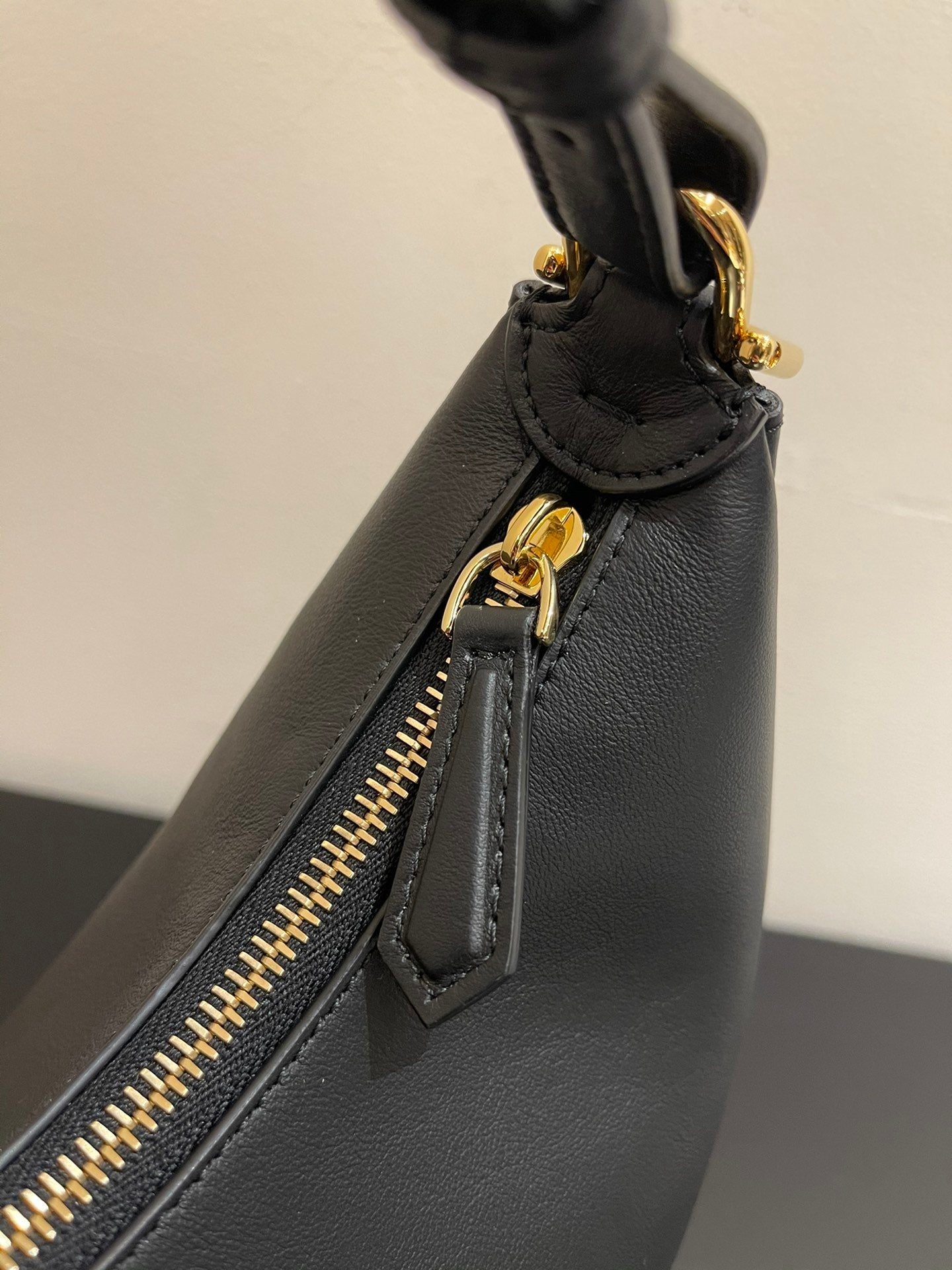 FI FIgraphy Small Black For Women, Handbags, Shoulder Bags 11.4in/29cm 8BR798A5DYF1HEJ