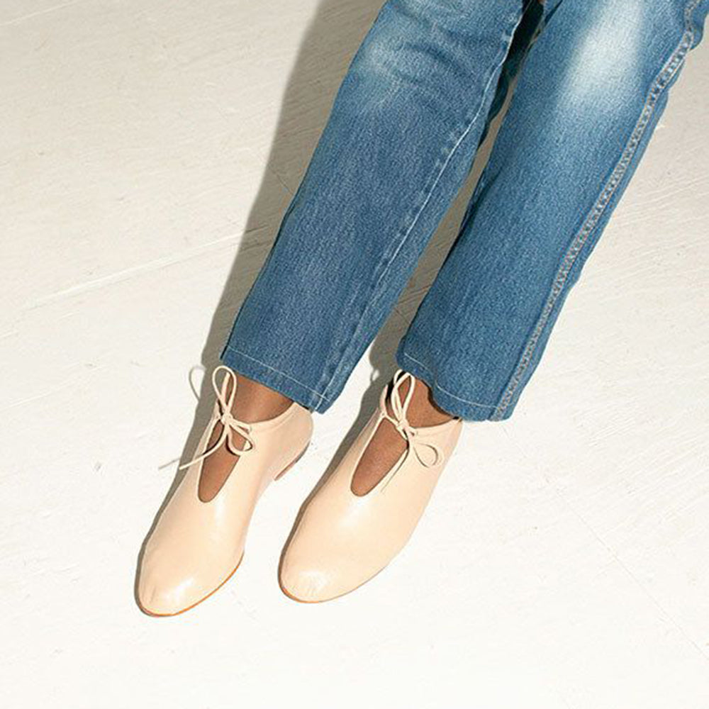 Beige Round Toe Lace Up Flat Oxford Shoes