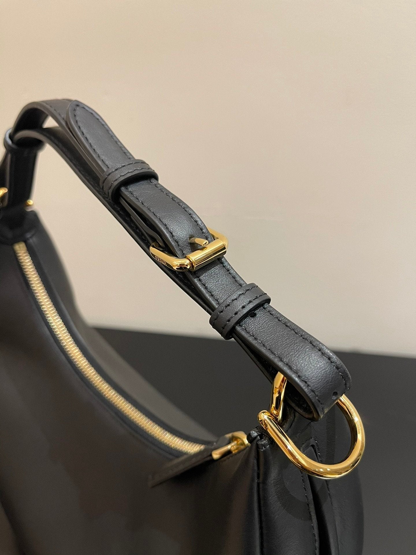 FI FIgraphy Small Black For Women, Handbags, Shoulder Bags 11.4in/29cm 8BR798A5DYF1HEJ