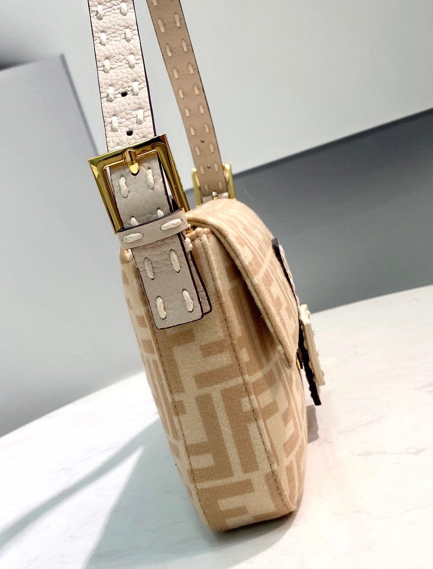 FI Baguette 1997 Wool Bag Beige For Women, Handbags, Shoulder Bags 10.6in/27cm FF 8BR792