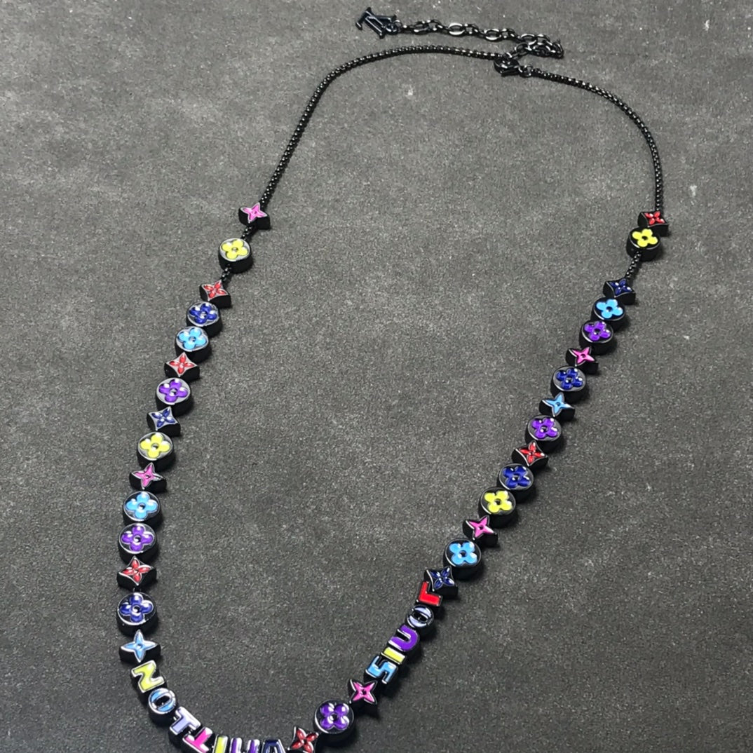EN – Lux LV Necklaces 021