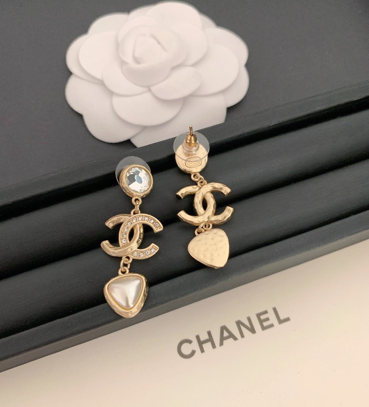 EN – Lux Earring CHL 033