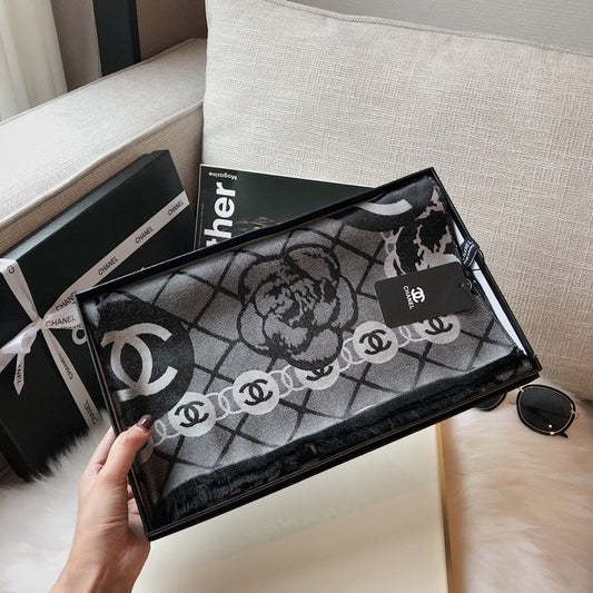EN – Luxury CHL Scarf 014