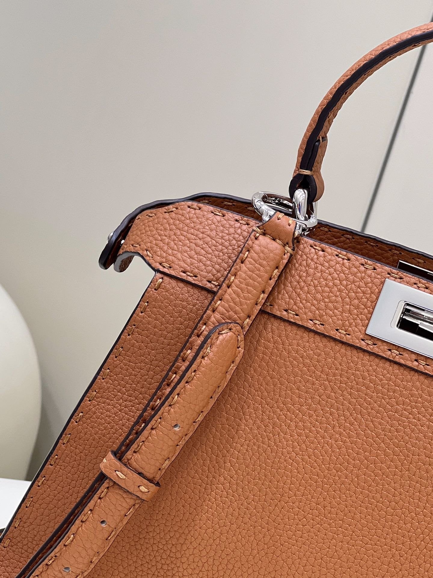 FI Peekaboo ISeeU Medium Bronze For Women, Handbags, Shoulder Bags 13.1in/33.5cm FF