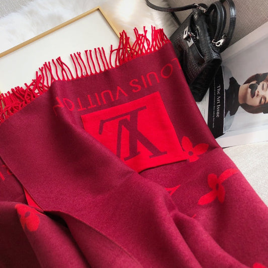 EN – Luxury LUV Scarf 012