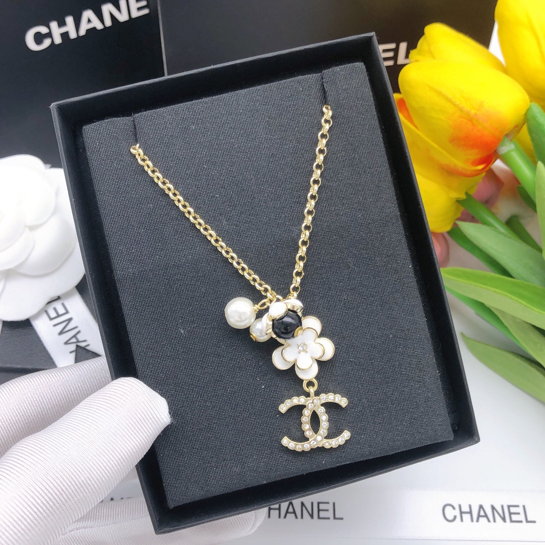 EN – Lux Necklace CHL006