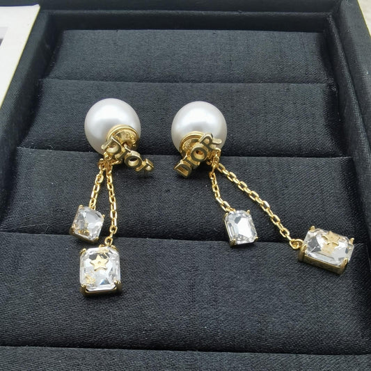 EN – Lux Earring Dir 015