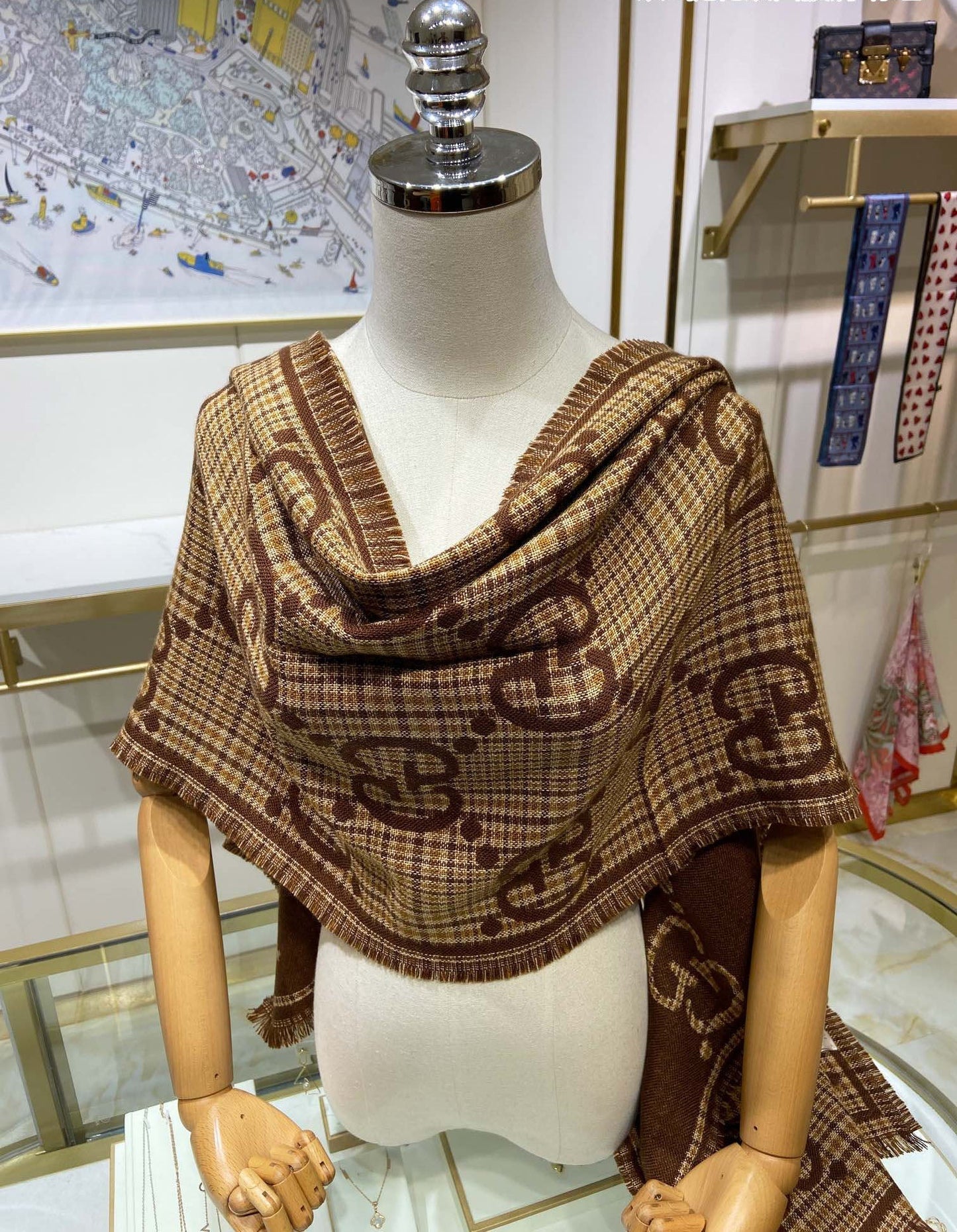 EN – Luxury GCI Scarf 020