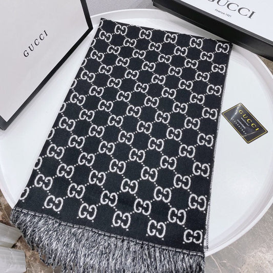 EN – Luxury GCI Scarf 016