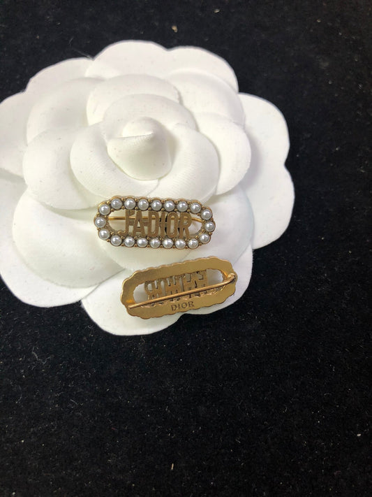 EN – Lux Earring Dir 019