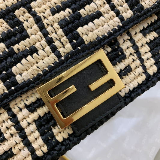 FI Baguette Raffia Fabric Black For Women, Bags 10.6in/27cm FF 8BR600AKBYF1HOG