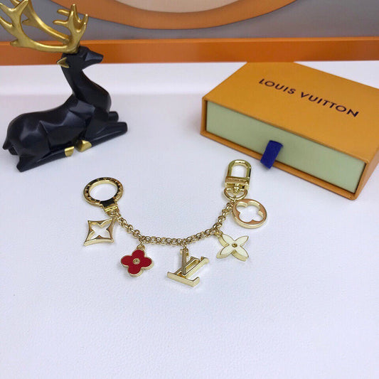 EN – Lux Keychains LUV 057