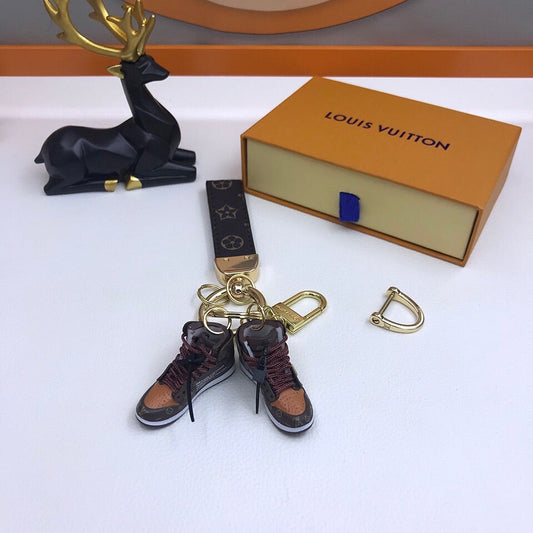 EN – Lux Keychains LUV 009