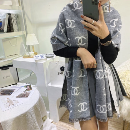 EN – Luxury CHL Scarf 010