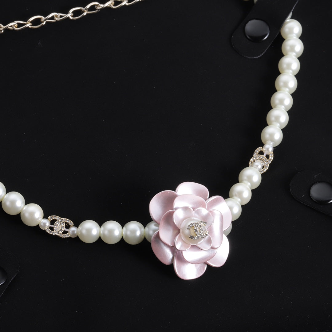 EN – Lux CHL Necklaces 006