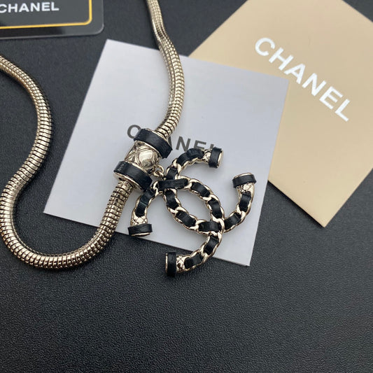 EN – Lux CHL Necklaces 022