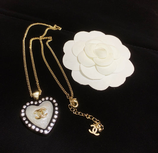 EN – Lux CHL Necklaces 036