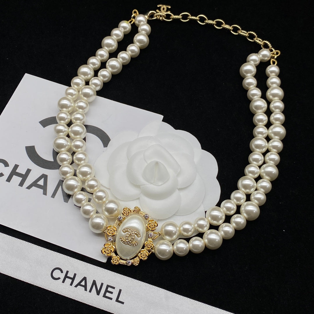 EN – Lux CHL Necklaces 037