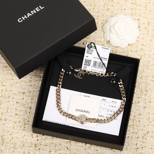EN – Lux CHL Necklaces 044