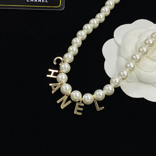 EN – Lux CHL Necklaces 024