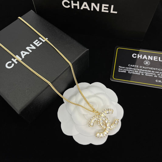 EN – Lux CHL Necklaces 032