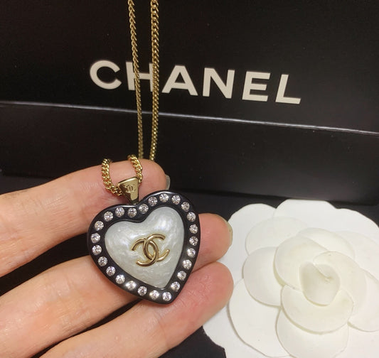EN – Lux CHL Necklaces 036