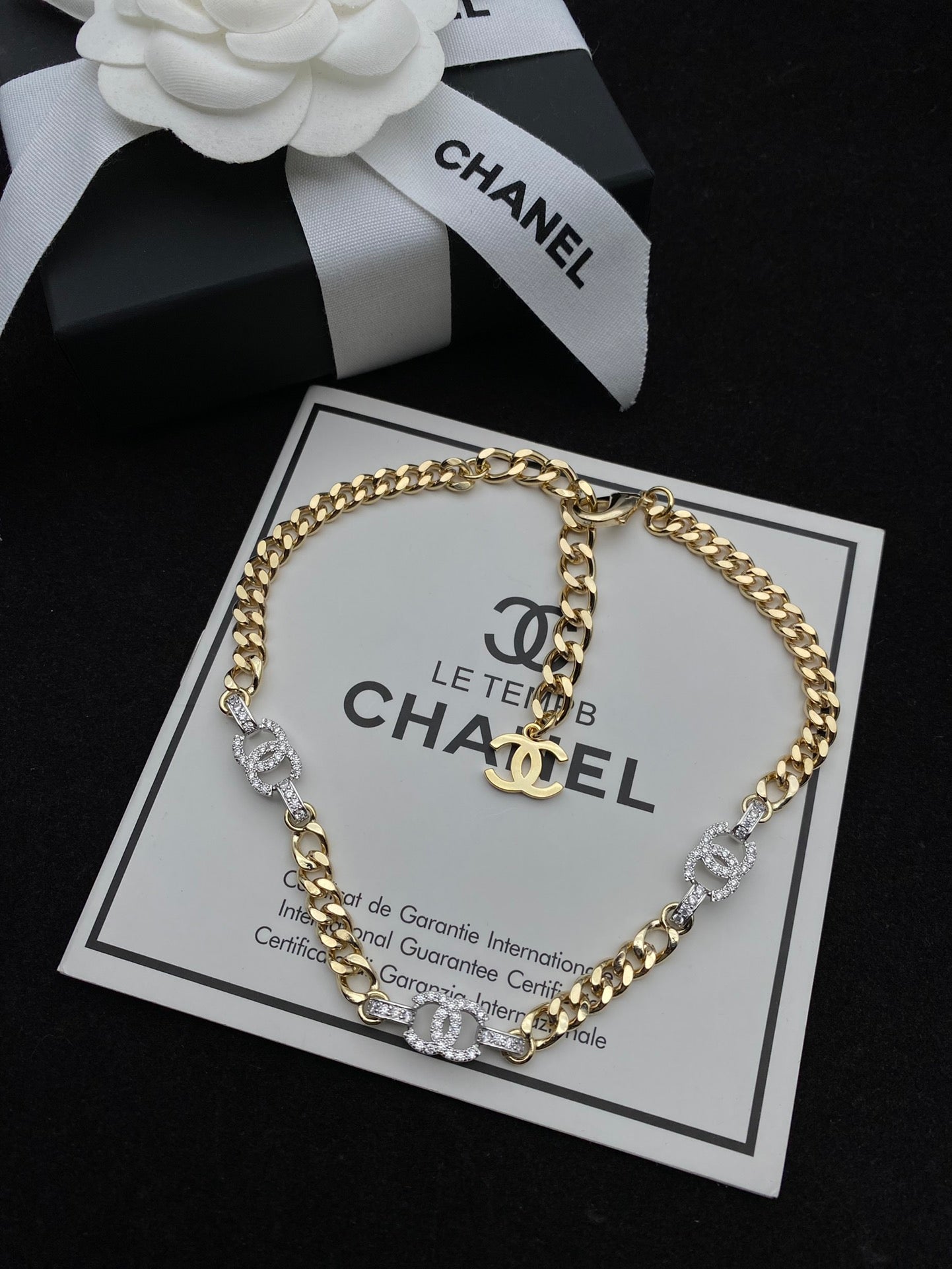 EN – Lux CHL Necklaces 045