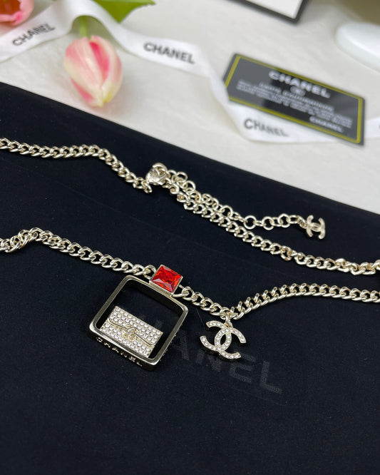 EN – Lux CHL Necklaces 004