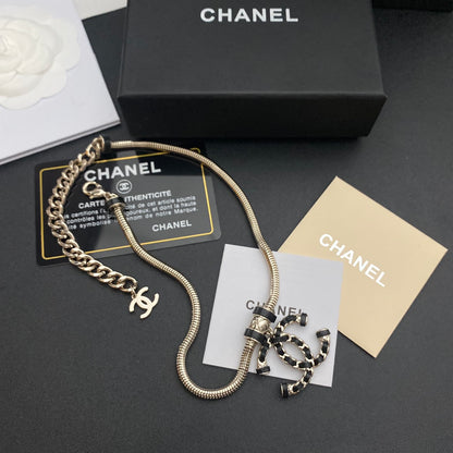 EN – Lux CHL Necklaces 022