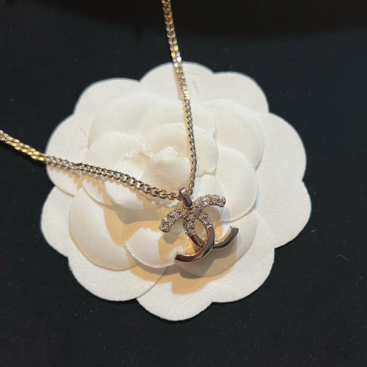 EN – Lux CHL Necklaces 029
